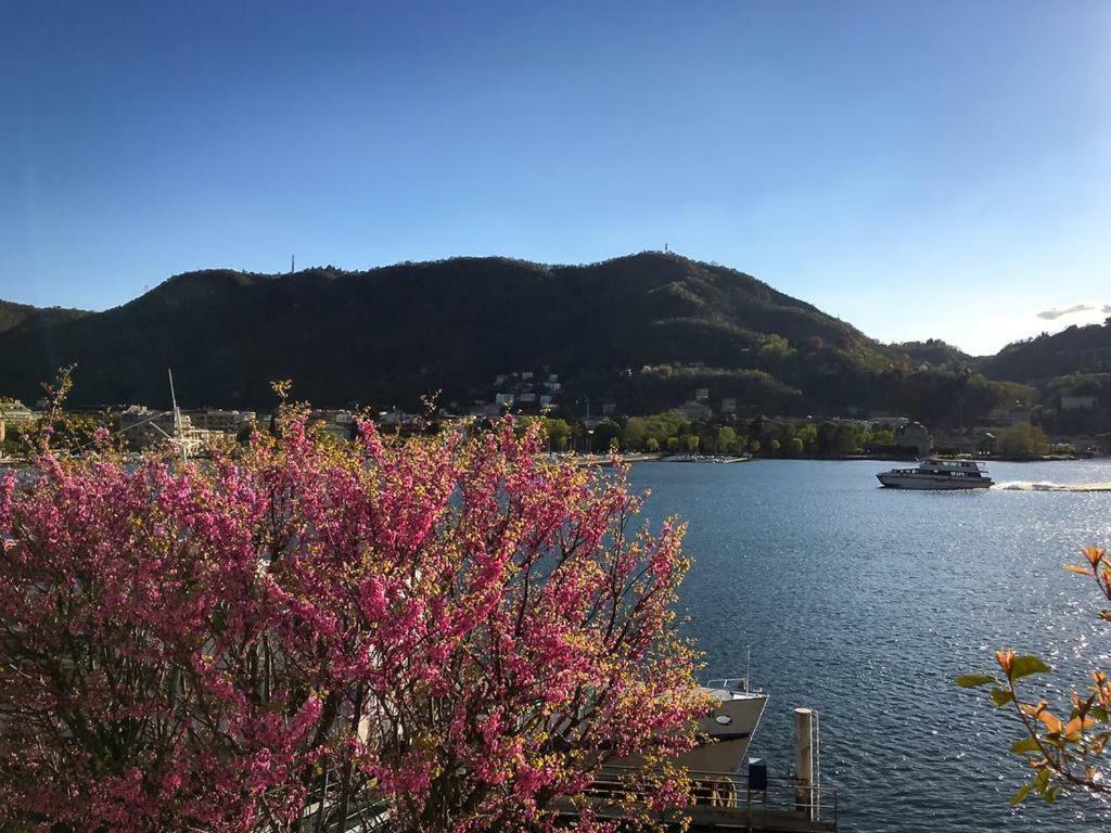 On The Lake Side Lake Como ภายนอก รูปภาพ