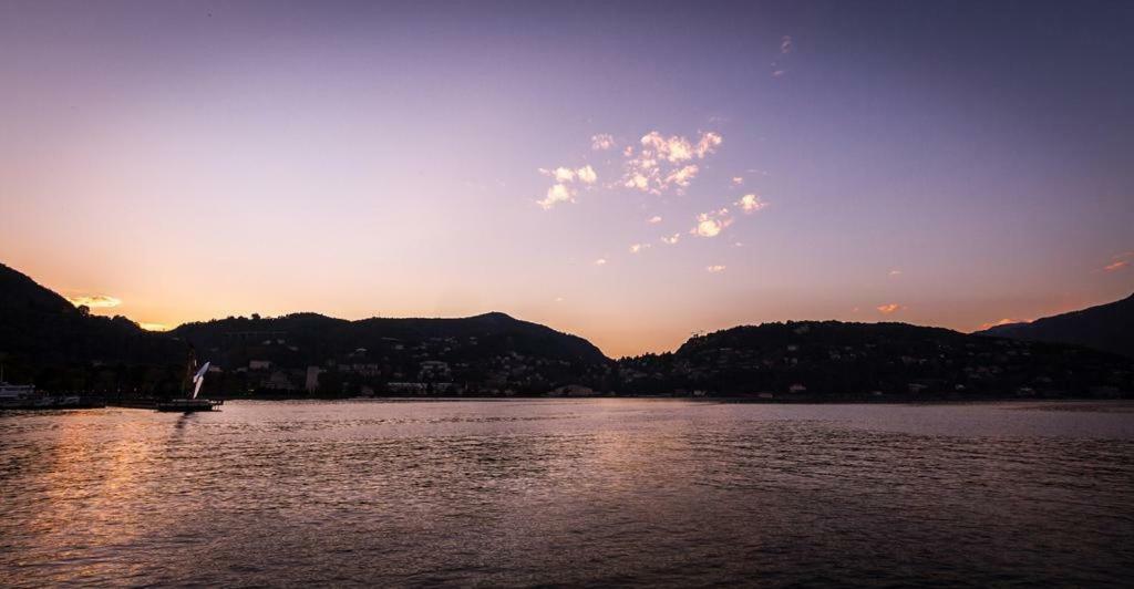 On The Lake Side Lake Como ภายนอก รูปภาพ